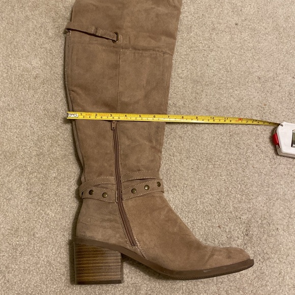 Light Brown/cream Francesca’s knee high Boots size 9 - Picture 3 of 6